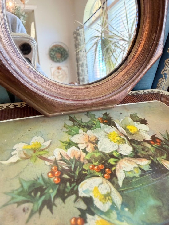 Vintage Octagonal Wall Mirror in Brown and Gold Tones - Picture 5 of 10